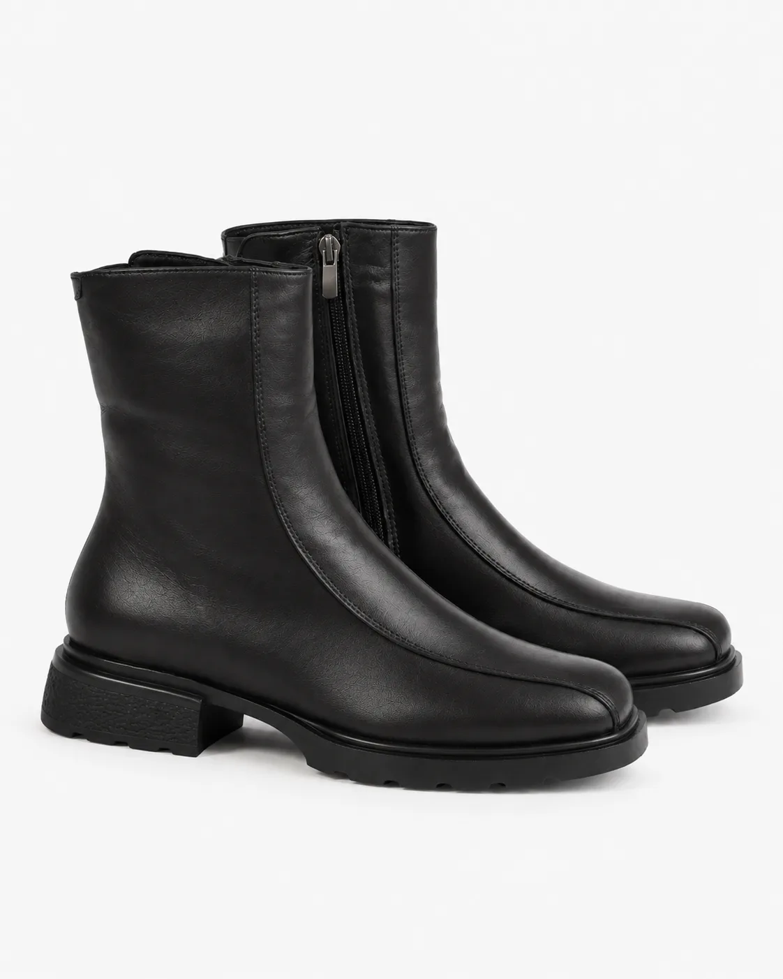 Botine de toamnă cu talpă striată