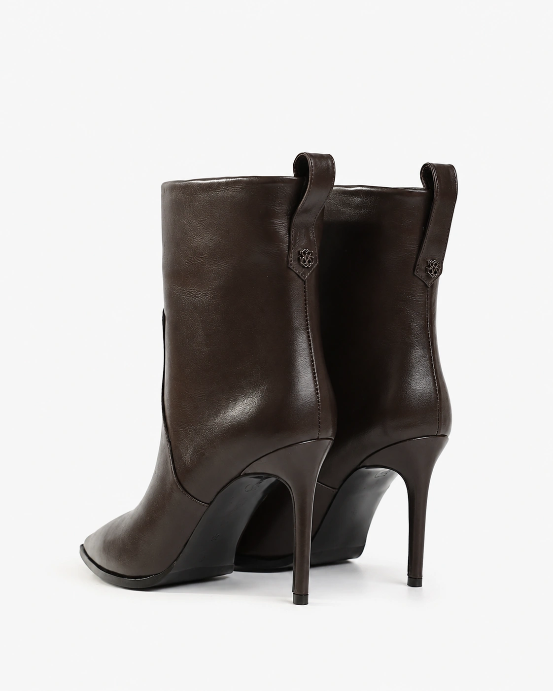Botine maro cu toc subțire — fotografia 3 din 4