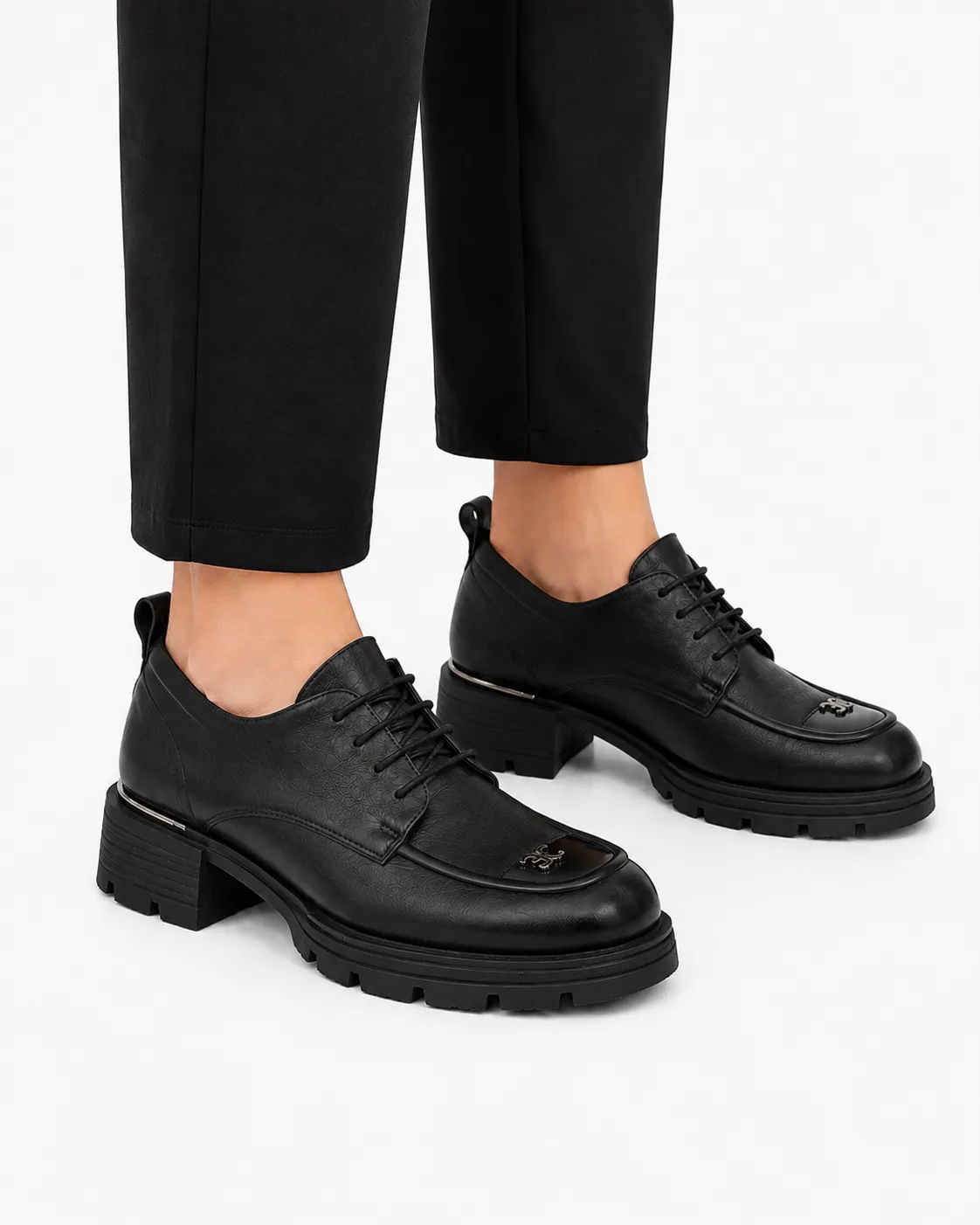Pantofi casual cu șireturi — fotografia 4 din 4