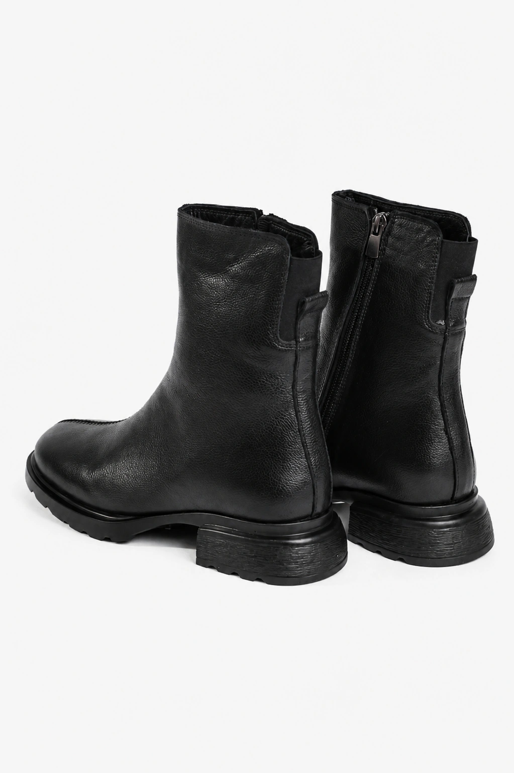 Botine de iarnă cu design minimalist — fotografia 3 din 4