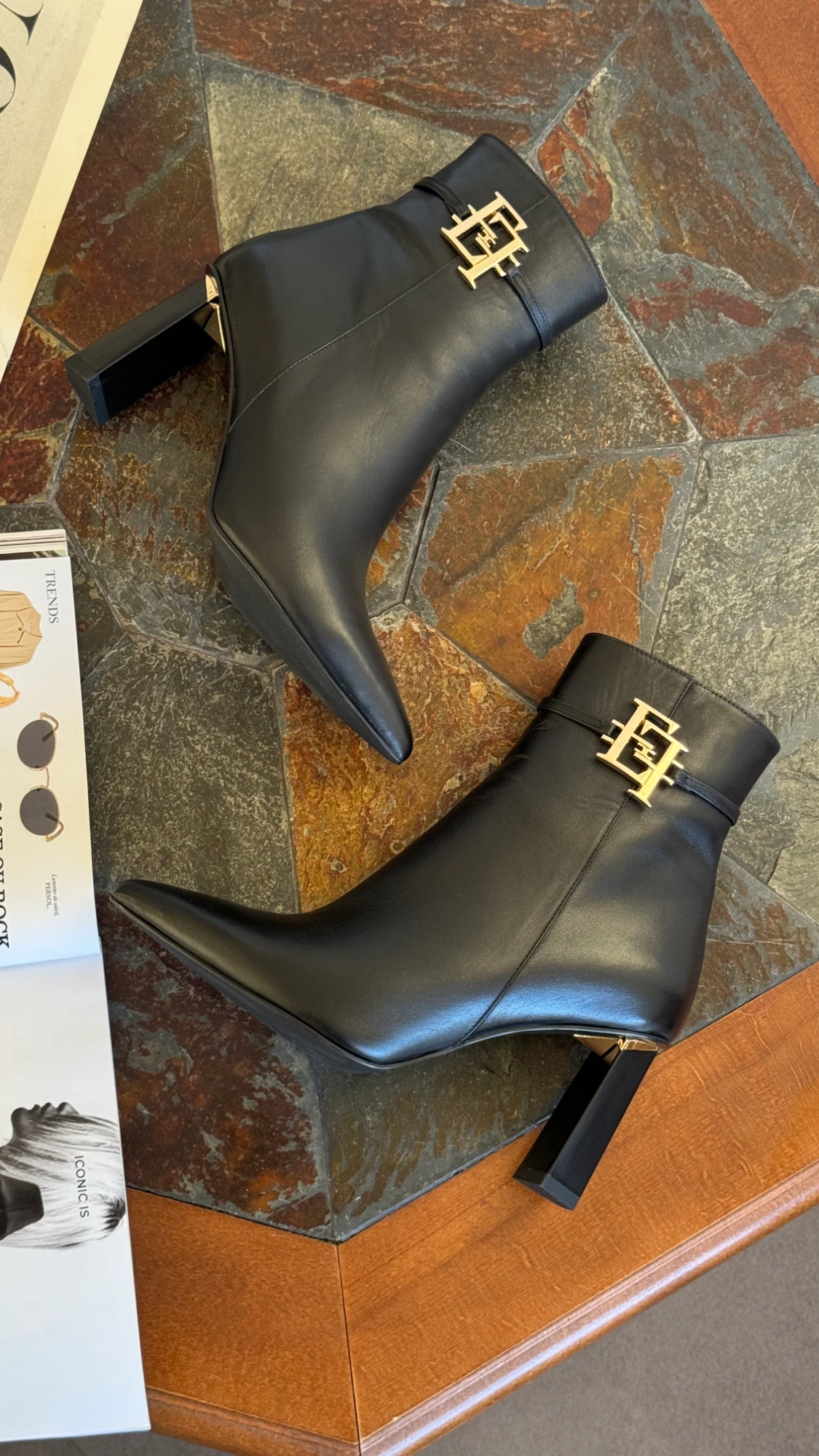 Botine din piele cu toc