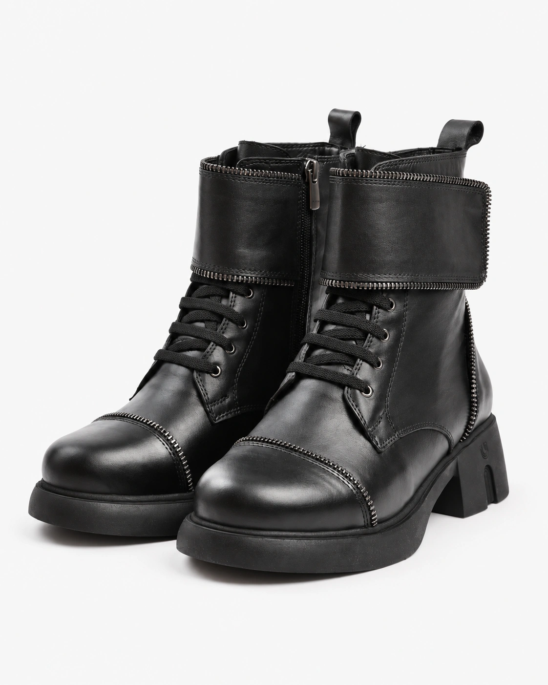 Botine negre cu fermoare decorative