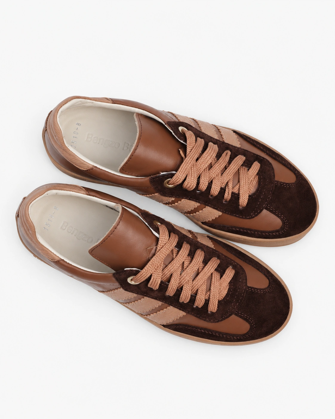 Adidași în nuanțe de caramel — fotografia 3 din 5