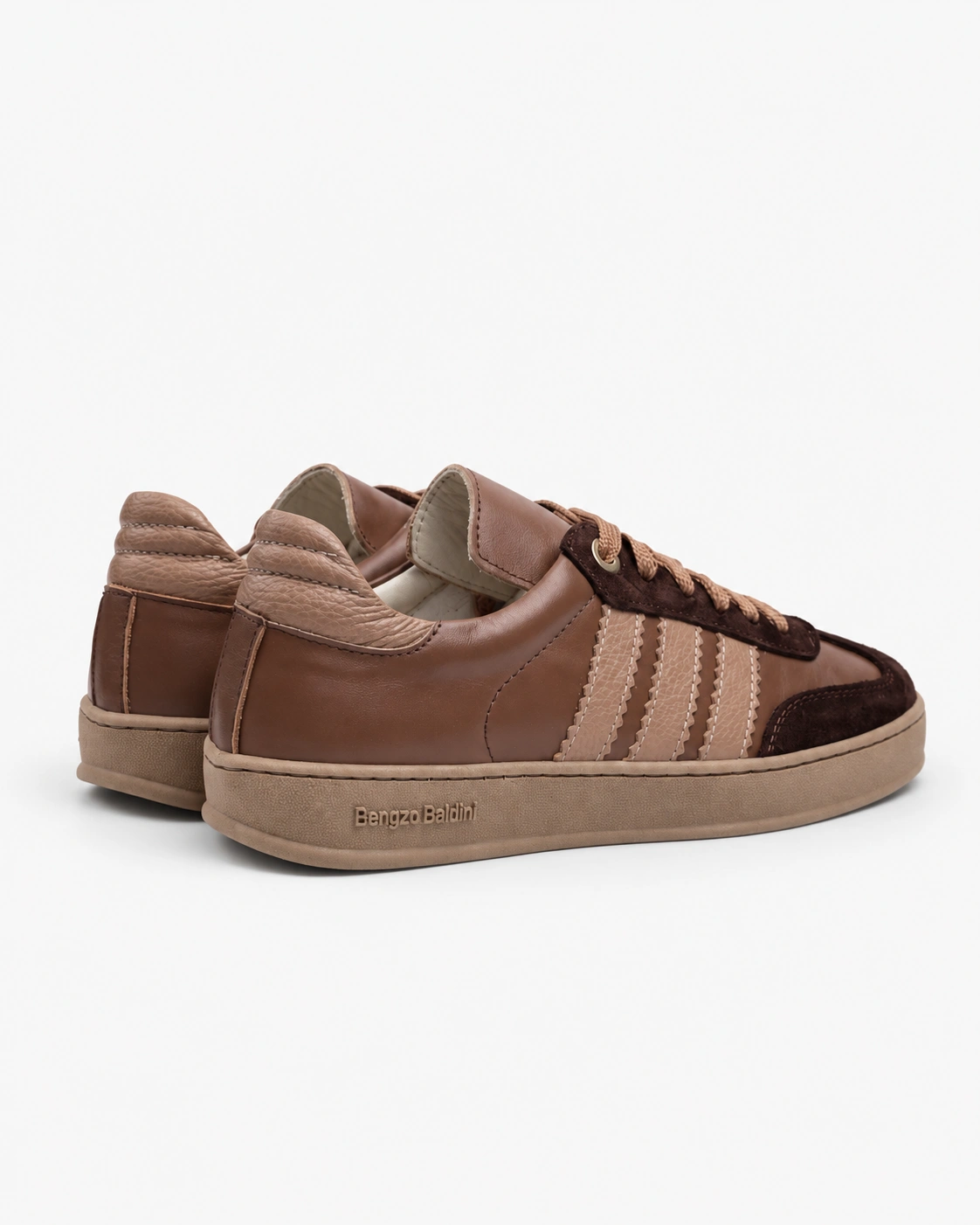 Adidași în nuanțe de caramel — fotografia 4 din 5