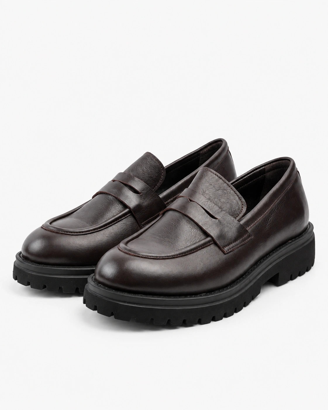 Loafers în nuanță de ciocolatiu