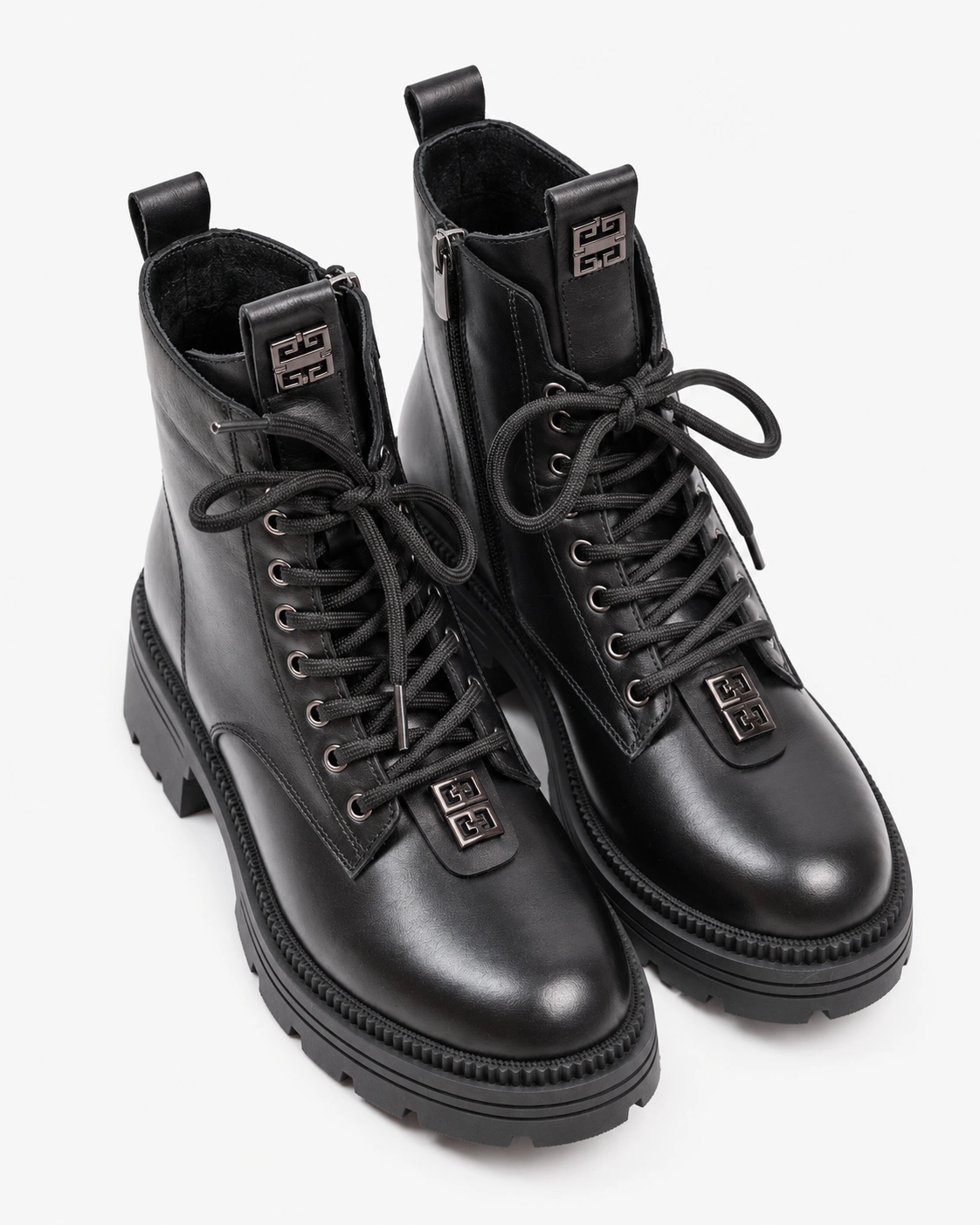 Botine înalte cu accente metalice — fotografia 4 din 5