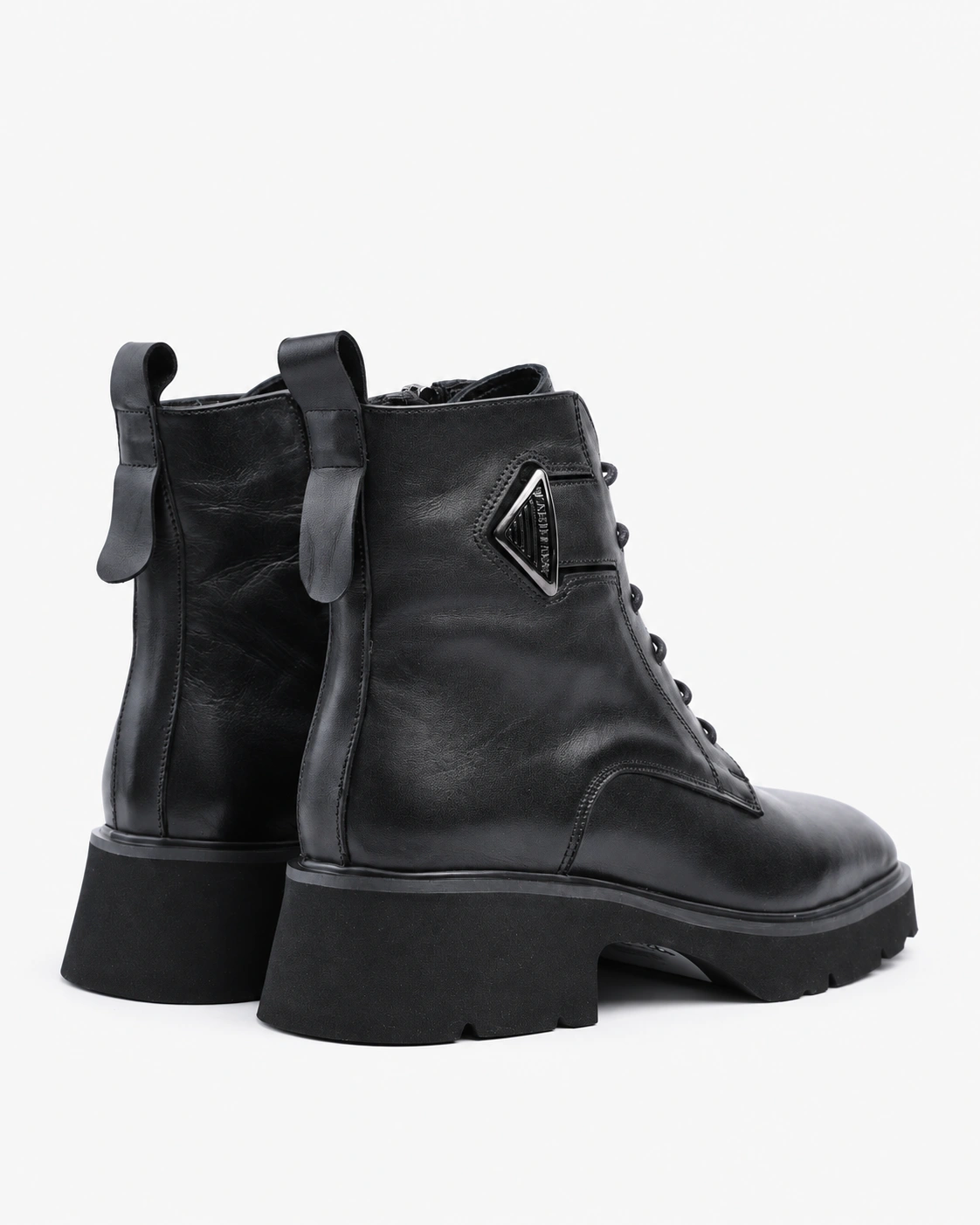 Botine negre cu talpă masivă — fotografia 4 din 4