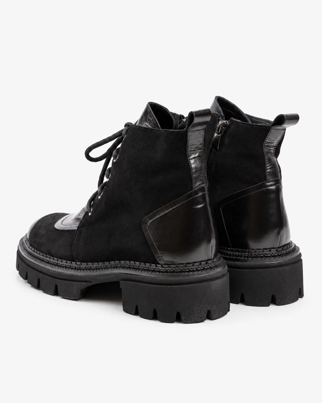 Botine negre în stil grunge — fotografia 4 din 5