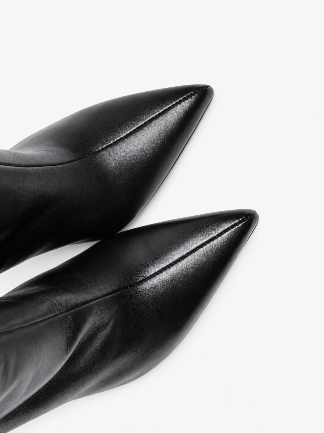 Botine negre în stil minimalist — fotografia 5 din 5