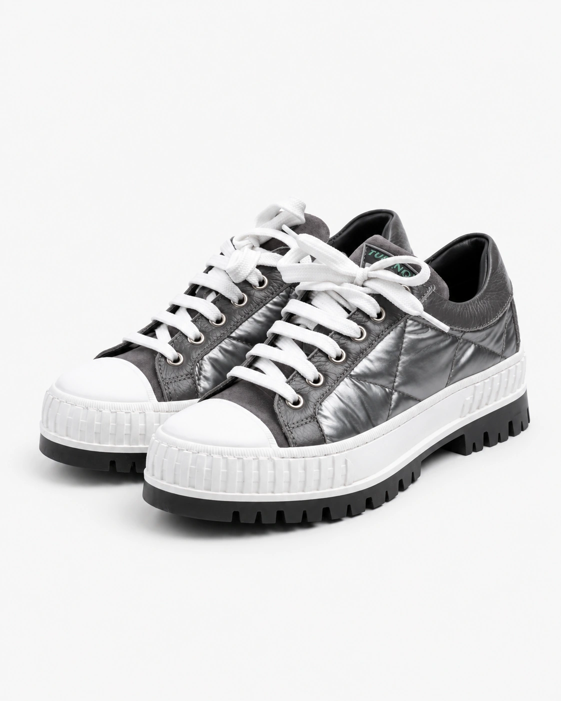 Adidași din materiale combinate cu platformă