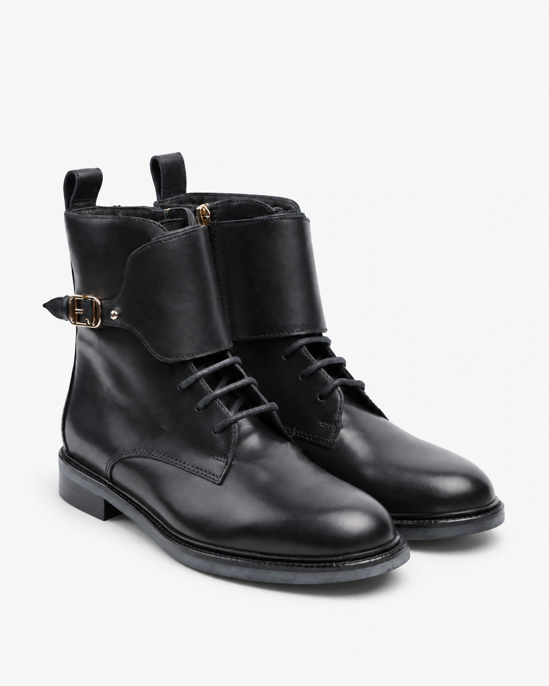 Botine negre cu cataramă aurie